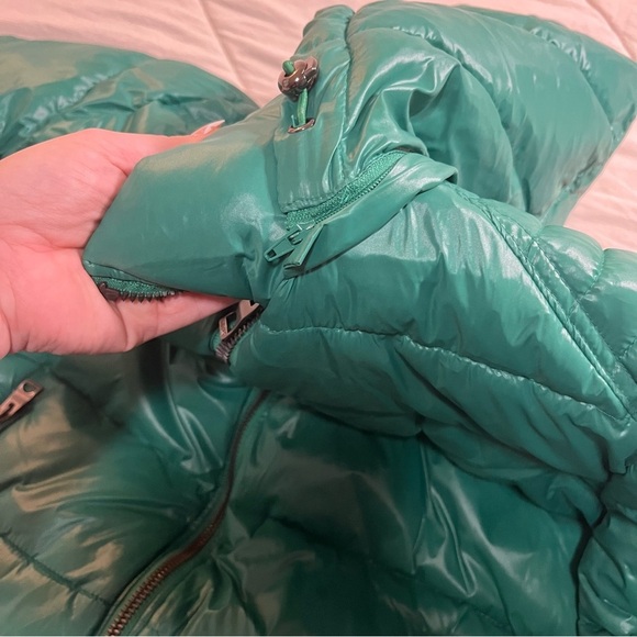 GUESS Kelly Green Men’s Puffer Jacket Size Large - Picture 12 of 14